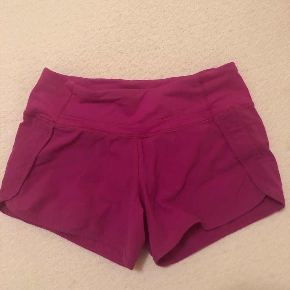 Size 4 lululemon tracker shorts